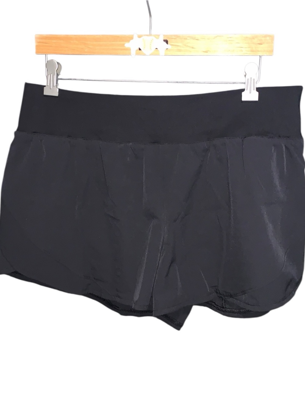 Avia Women's Large Black Performance Running Shorts Overlap Zip Pocket
